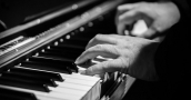 Adam Makowicz – Jazz solo piano  